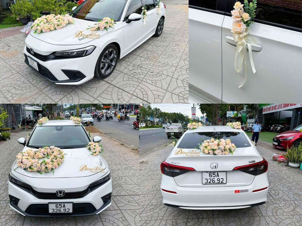 Xe hoa cưới tone kem.