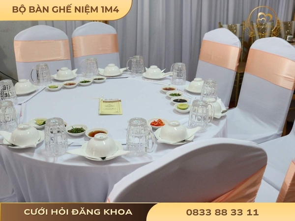 Bộ bàn ghế niệm 1m4