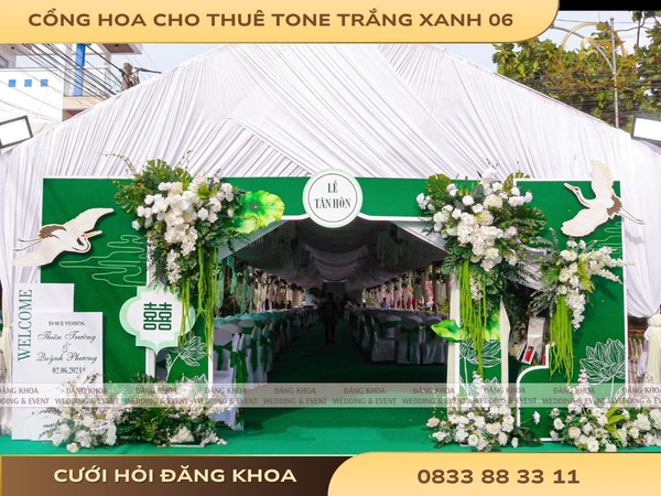 Cổng hoa cho thuê tone trắng xanh 06