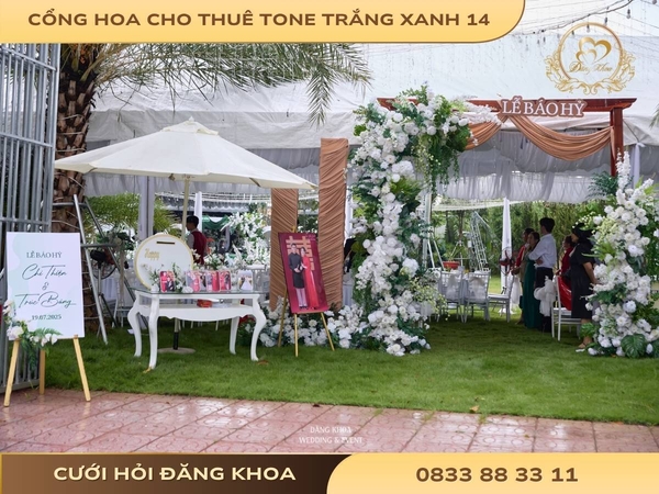 Cổng hoa cho thuê tone trắng xanh 14