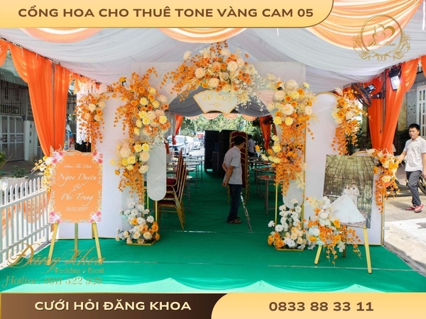 Cổng hoa cho thuê tone vàng cam 05