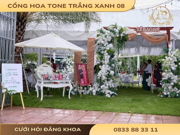 Cổng hoa tone trắng xanh 08
