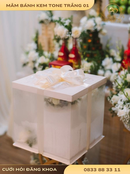 Mâm bánh kem & hoa tươi tone trắng 01