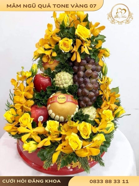 Mâm ngũ quả & hoa tươi tone vàng 07