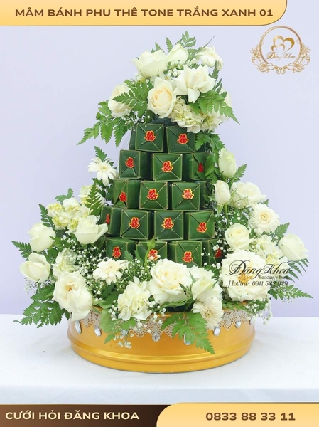 Mâm bánh phu thê & hoa tươi tone trắng xanh 01