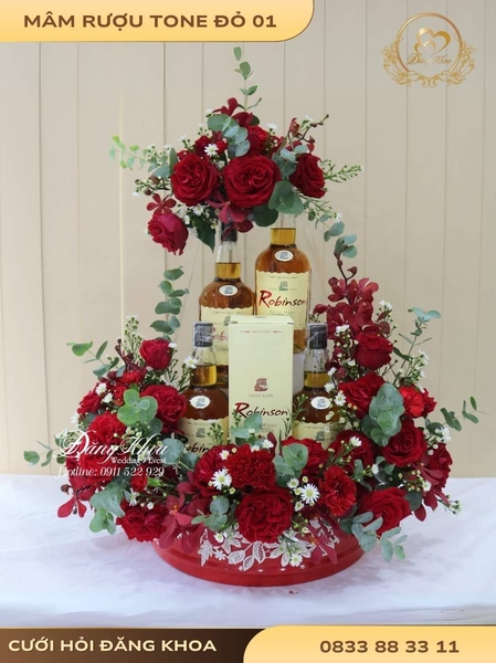 Mâm rượu & hoa tươi tone đỏ 01