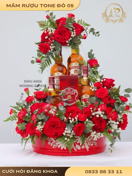 Mâm rượu & hoa tươi tone đỏ 05