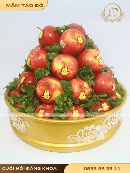 Mâm táo đỏ & cơ bản tone vàng