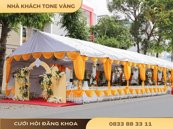 Nhà khách cho thuê tone vàng