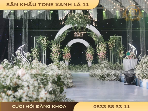 Sân khấu tone xanh lá 11