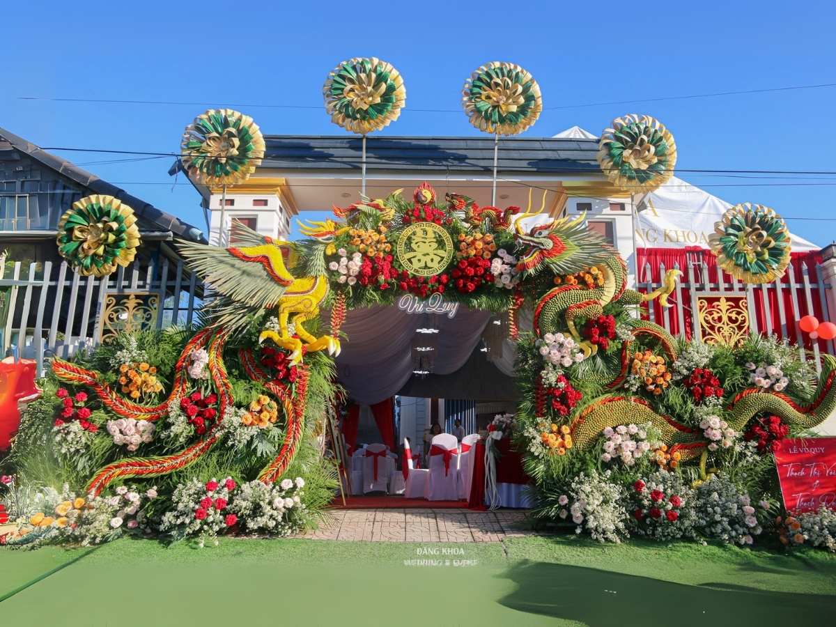 Top 50 mẫu cổng hoa cưới rồng phụng 01