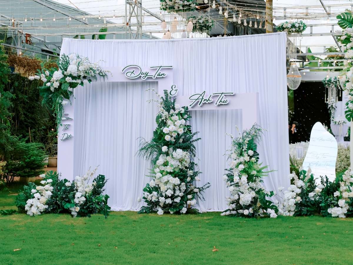 Top 50 mẫu phông chụp hình cưới tone trắng xanh lá 03