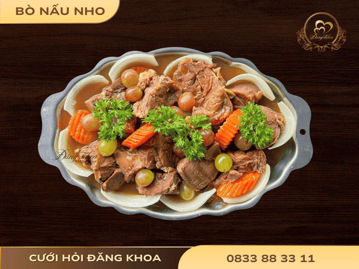 Bò nấu nho & bánh mì