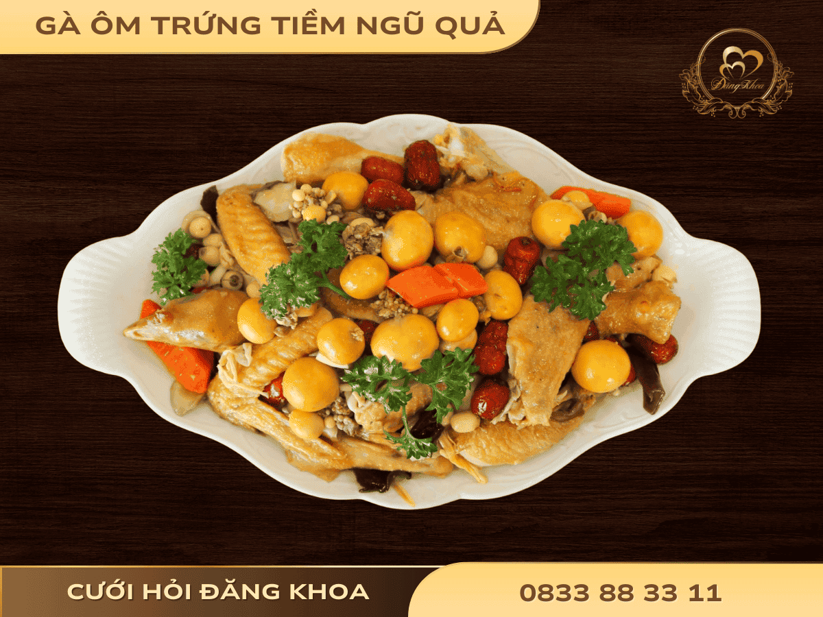 Gà om trứng tiềm ngũ quả